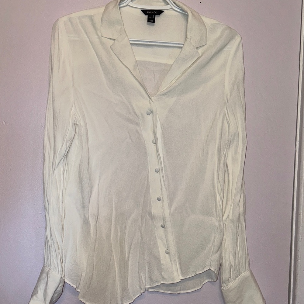 RW & CO Asymmetrical Button up Blouse NWOT
